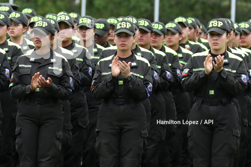 UIO-CIERRE SIMBOLICO EDIFICIO ESCUELA POLICIA