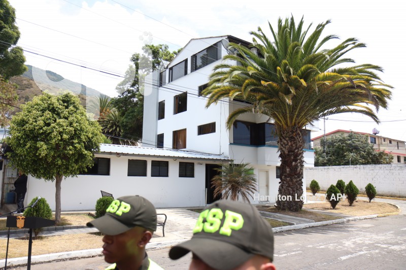 UIO-CIERRE SIMBOLICO EDIFICIO ESCUELA POLICIA