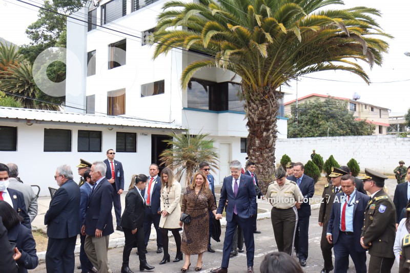 UIO-CIERRE SIMBOLICO EDIFICIO ESCUELA POLICIA