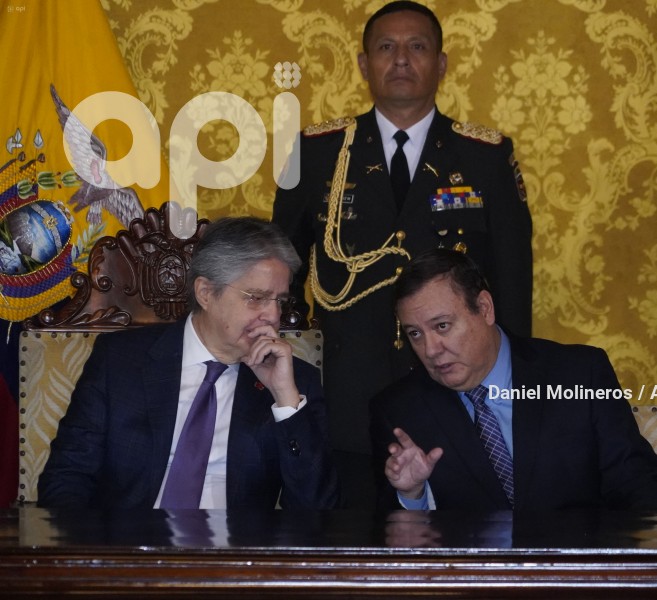 POSESIÓN-MINISTRO-INTERIOR-JUAN-ZAPATA