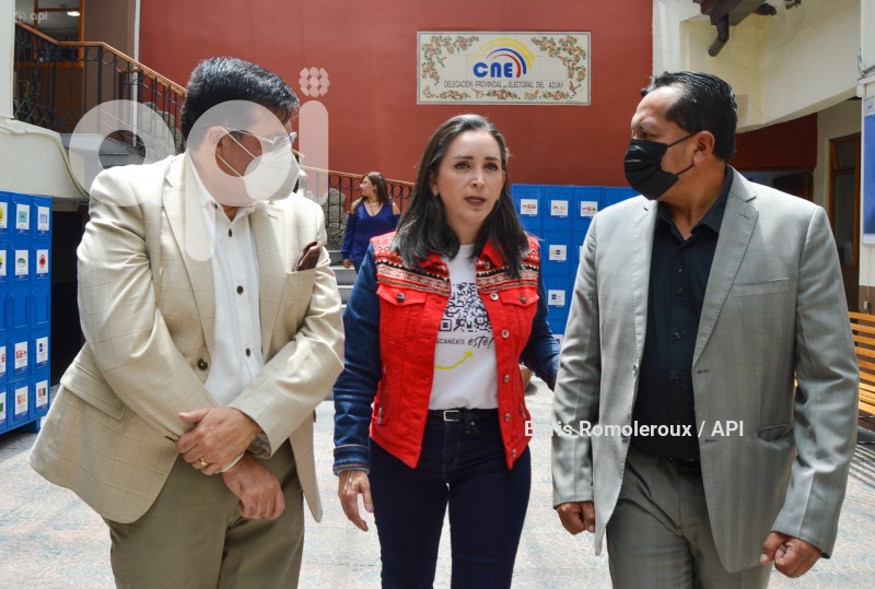 CUENCA-DORA ORDOÑEZ-PRECANDIDATA-PREFECTA