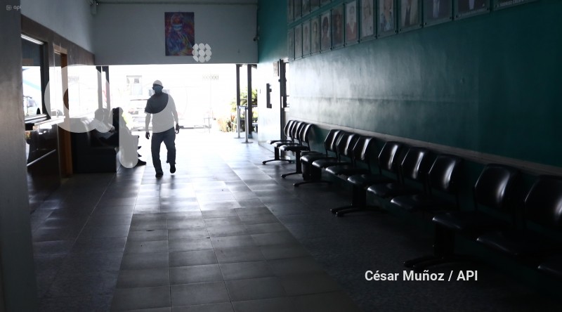 GYE-DEUDA IESS-LEON BECERRA