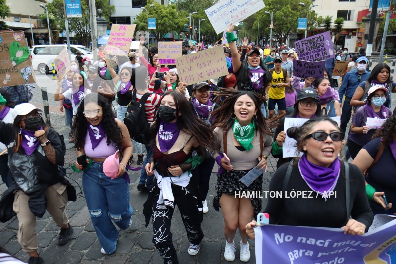 UIO-MARCHA DE LAS MUJERES