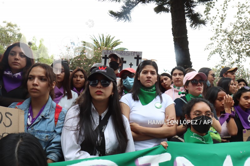 UIO-MARCHA DE LAS MUJERES