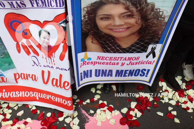 UIO-MARCHA DE LAS MUJERES