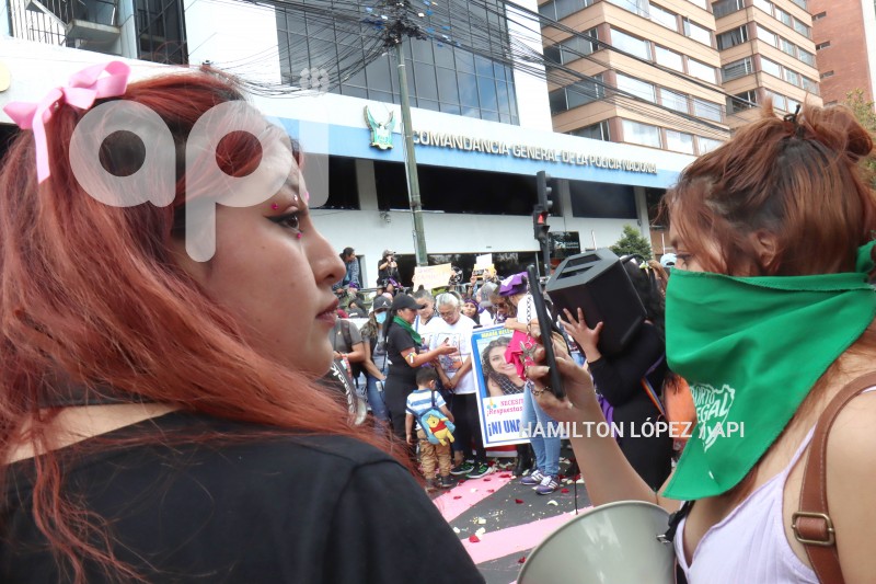 UIO-MARCHA DE LAS MUJERES