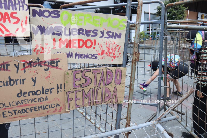 UIO-MARCHA DE LAS MUJERES