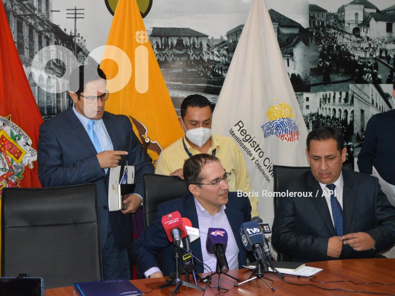 CUENCA-NUEVO COORDINADOR-REGISTRO CIVIL-FABIAN ANDRADE