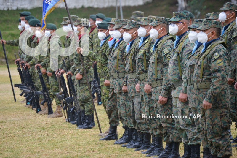 CUENCA-CEREMONIA MILITAR RESERVISTAS