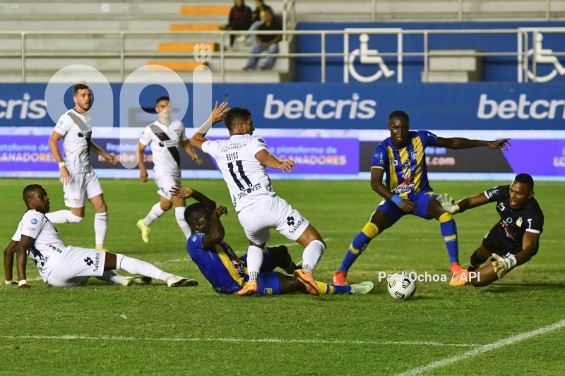 FBL-LIGAPRO-DELFIN - LDU QUITO