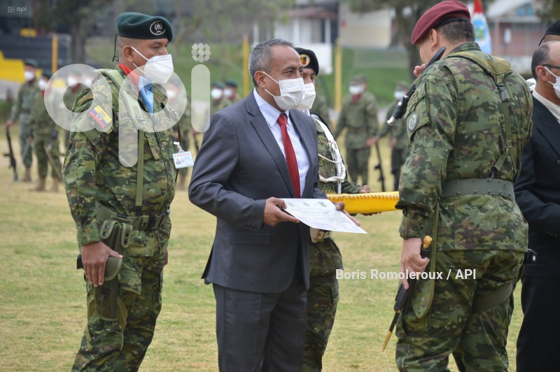 CUENCA-CEREMONIA MILITAR RESERVISTAS