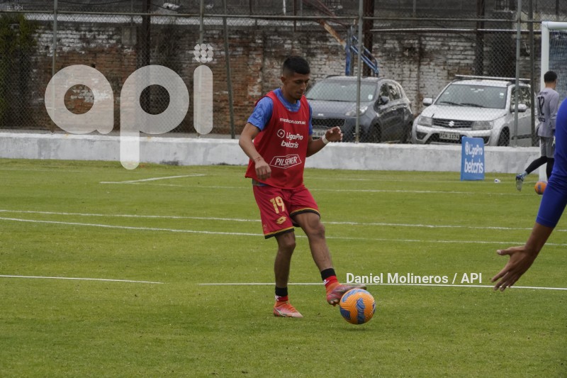 FBL_LIGAPRO_CUMBAYA_CATOLICA