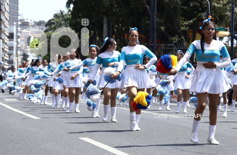 GYE-DESFILE CIVICO ESTUDIANTIL