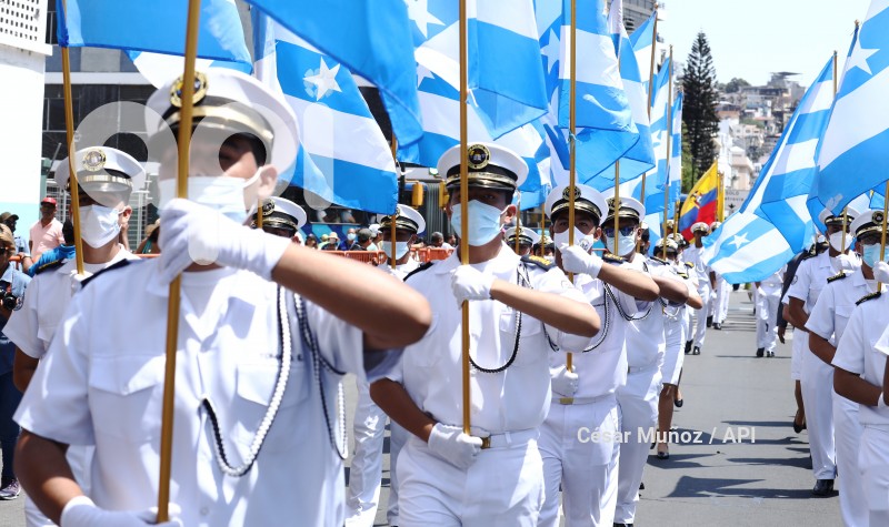 GYE-DESFILE CIVICO ESTUDIANTIL