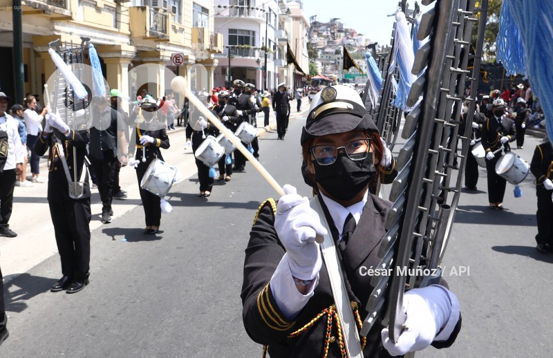 GYE-DESFILE CIVICO ESTUDIANTIL