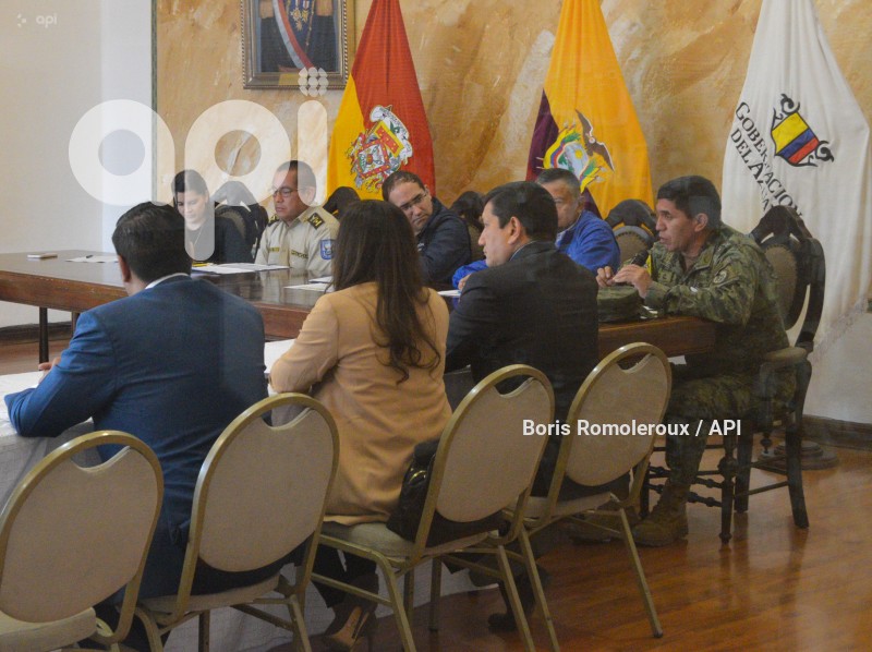 CUENCA-INFORME-FERIADO GOBERNADOR