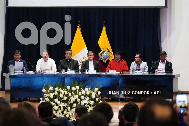 UIO-CIERRE-MESAS-DIALOGOS