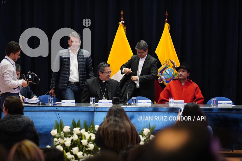 UIO-CIERRE-MESAS-DIALOGOS
