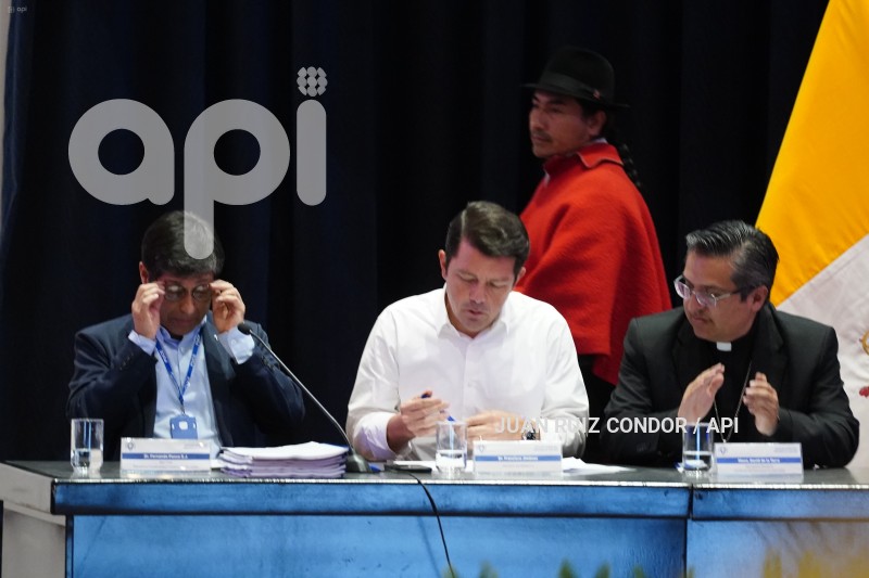 UIO-CIERRE-MESAS-DIALOGOS