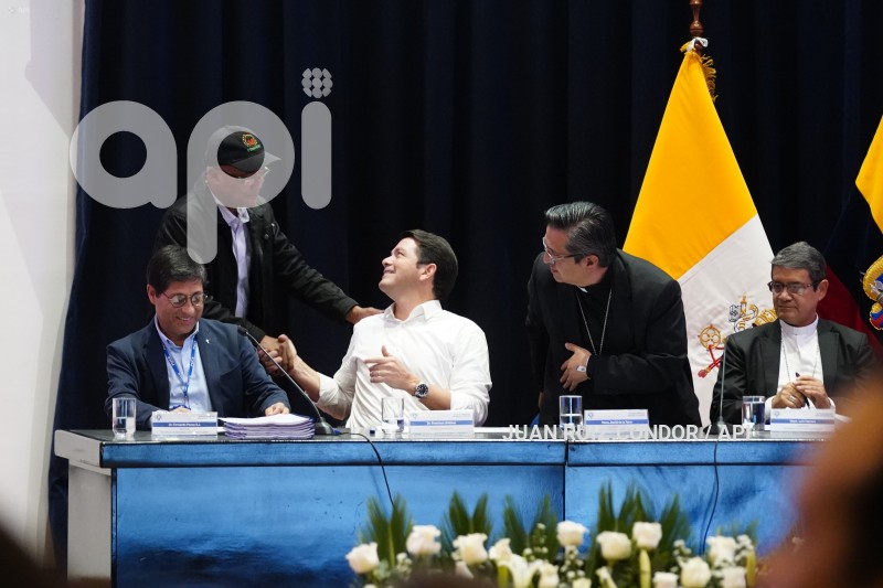 UIO-CIERRE-MESAS-DIALOGOS