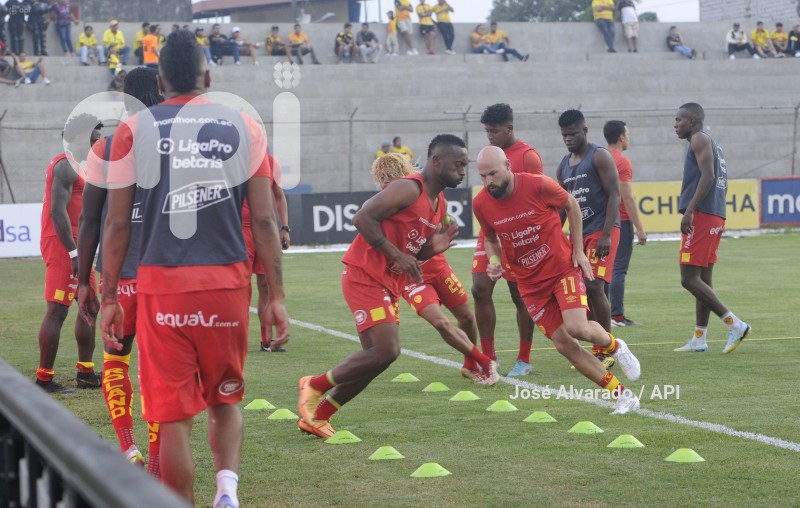 FBL-LIGAPRO-BARCELONA-AUCAS