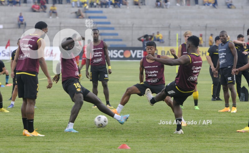 FBL-LIGAPRO-BARCELONA-AUCAS