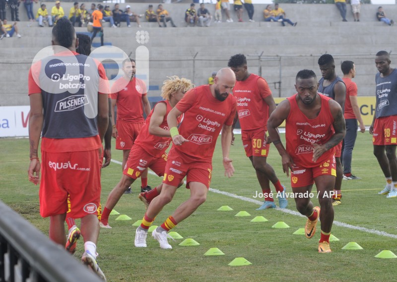 FBL-LIGAPRO-BARCELONA-AUCAS