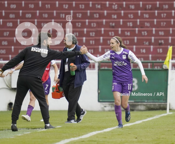 FBL_LIBERTADORES_FEM_NANAS_DEFENSOR
