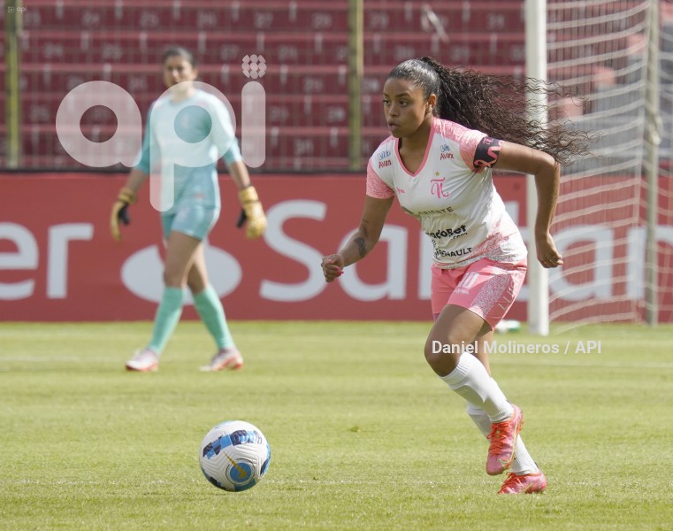 FBL_LIBERTADORES_FEM_NANAS_DEFENSOR