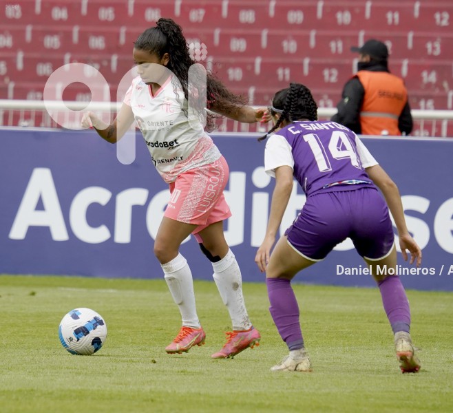 FBL_LIBERTADORES_FEM_NANAS_DEFENSOR