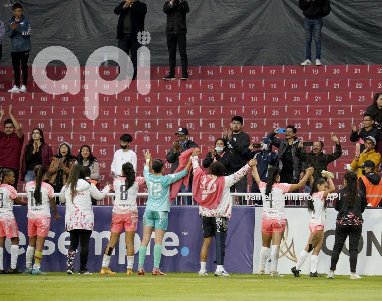 FBL_LIBERTADORES_FEM_NANAS_DEFENSOR