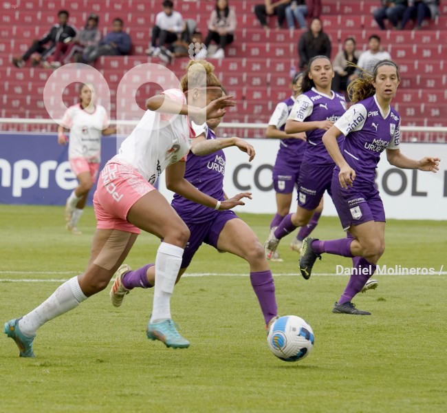 FBL_LIBERTADORES_FEM_NANAS_DEFENSOR