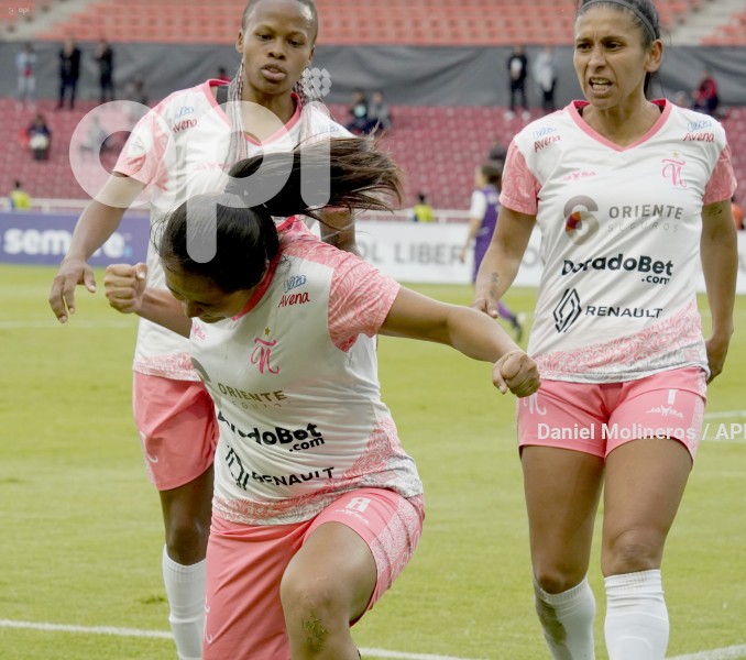 FBL_LIBERTADORES_FEM_NANAS_DEFENSOR