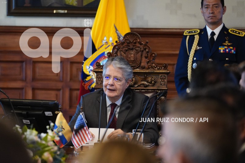 UIO-SENADORES-EEUU-LASSO