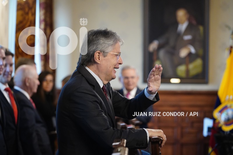 UIO-SENADORES-EEUU-LASSO