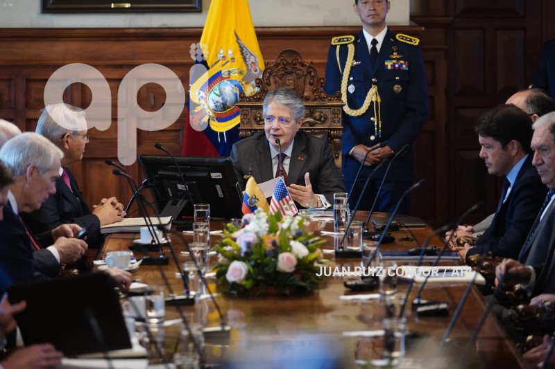 UIO-SENADORES-EEUU-LASSO