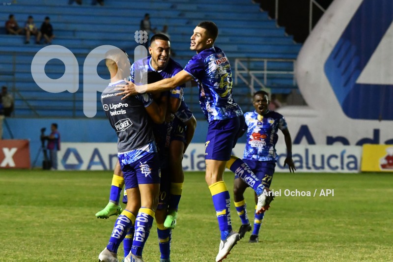 FBL-LIGAPRO-DELFIN - U CATOLICA