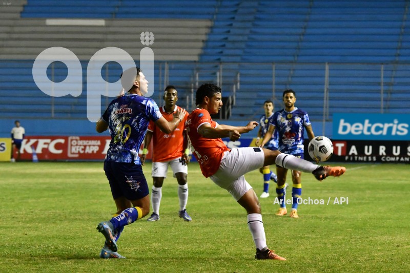 FBL-LIGAPRO-DELFIN - U CATOLICA