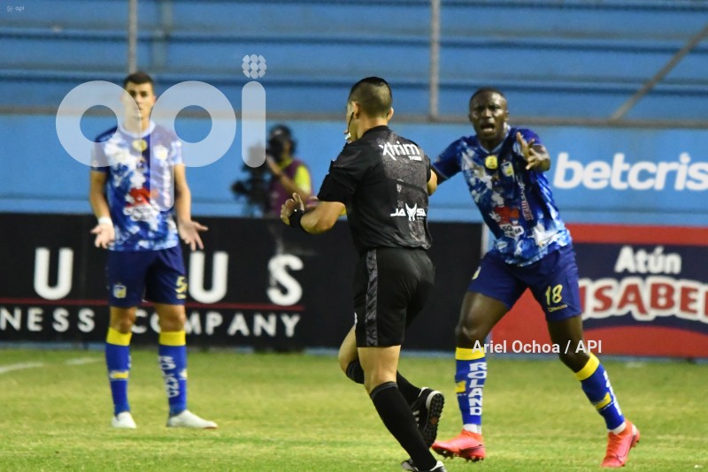 FBL-LIGAPRO-DELFIN - U CATOLICA