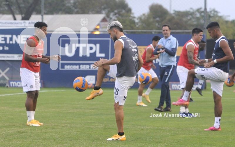 FBL-LIGAPRO-GUAYAQUILCITY-ORENSE