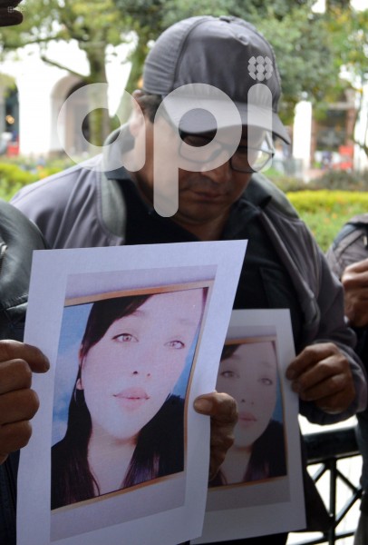 CUENCA-FAMILIARES JOVEN MUERTA EN MOLLETURO-MINERIA