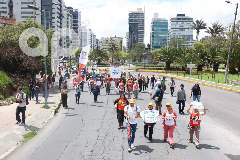 UIO-FIRMAS-MINERIA-CNE
