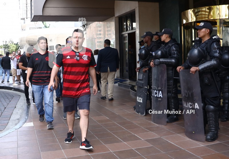 GYE-LLEGADA EQUIPO FLAMENGO