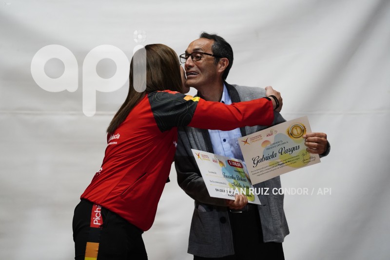 UIO-PICHINCHA-MEDALLAS-MARATON