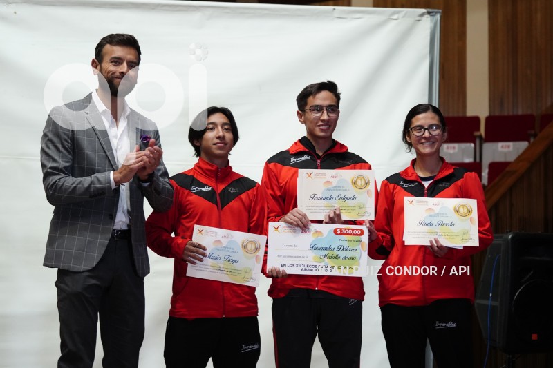 UIO-PICHINCHA-MEDALLAS-MARATON