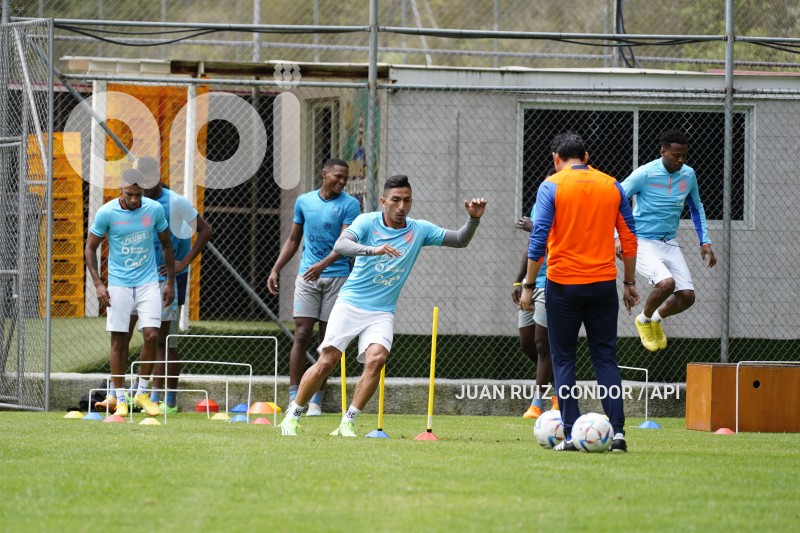 FBL-ENTRENAMIENTO-LATRI