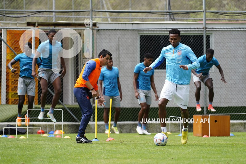 FBL-ENTRENAMIENTO-LATRI