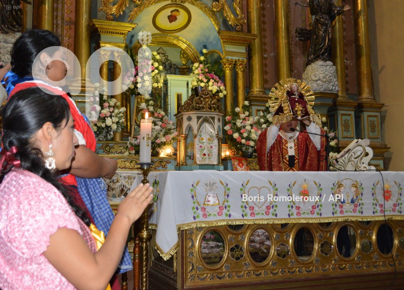 CUENCA-BENDICION ALIMENTOS NIÑO VIAJERO
