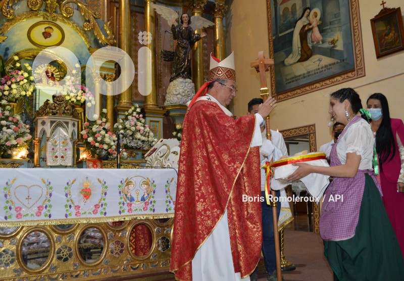 CUENCA-BENDICION ALIMENTOS NIÑO VIAJERO