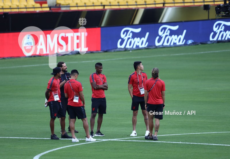 GYE-PARANAENSE RECORRE CANCHA